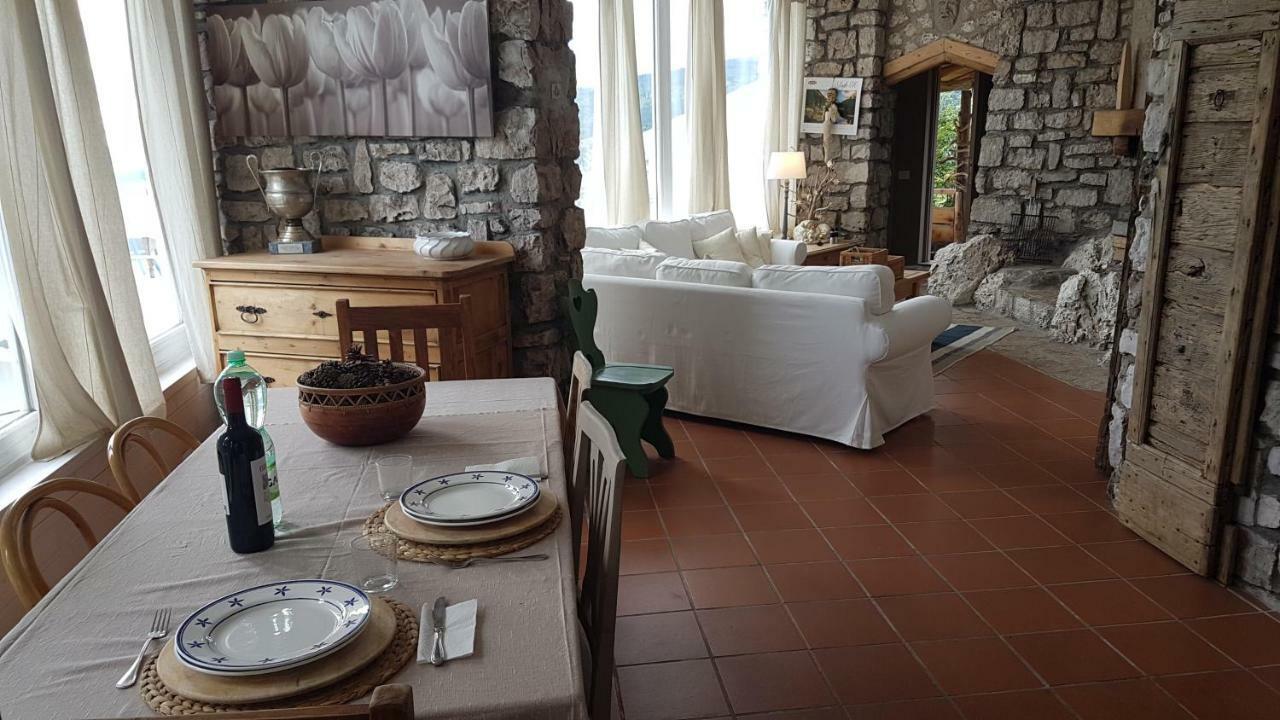 Nido Del Nibbio Bed & Breakfast Subiaco Ngoại thất bức ảnh