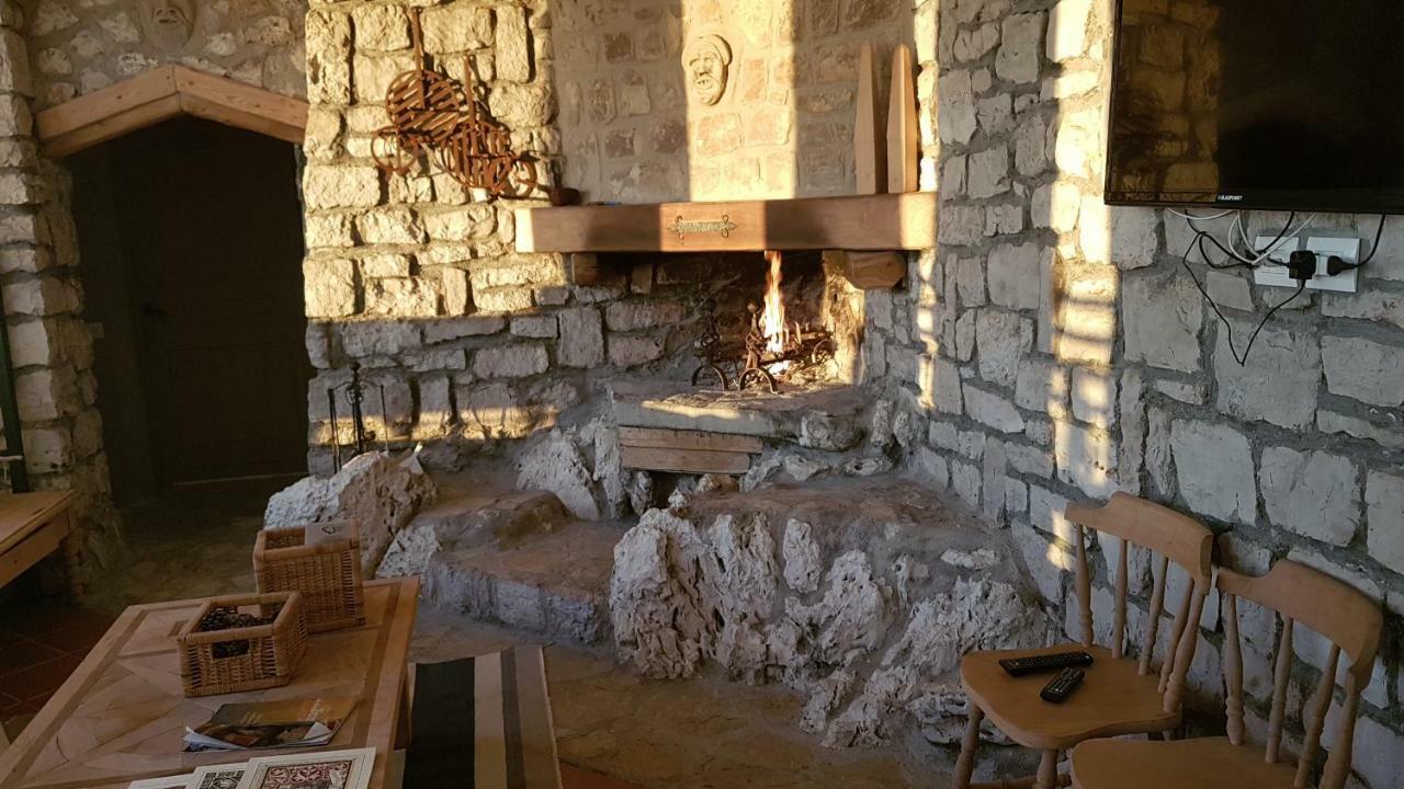 Nido Del Nibbio Bed & Breakfast Subiaco Ngoại thất bức ảnh